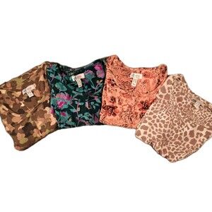 D & CO Lot Of 4 Womens Blouses Size XXS  Short Sleeve Stretch